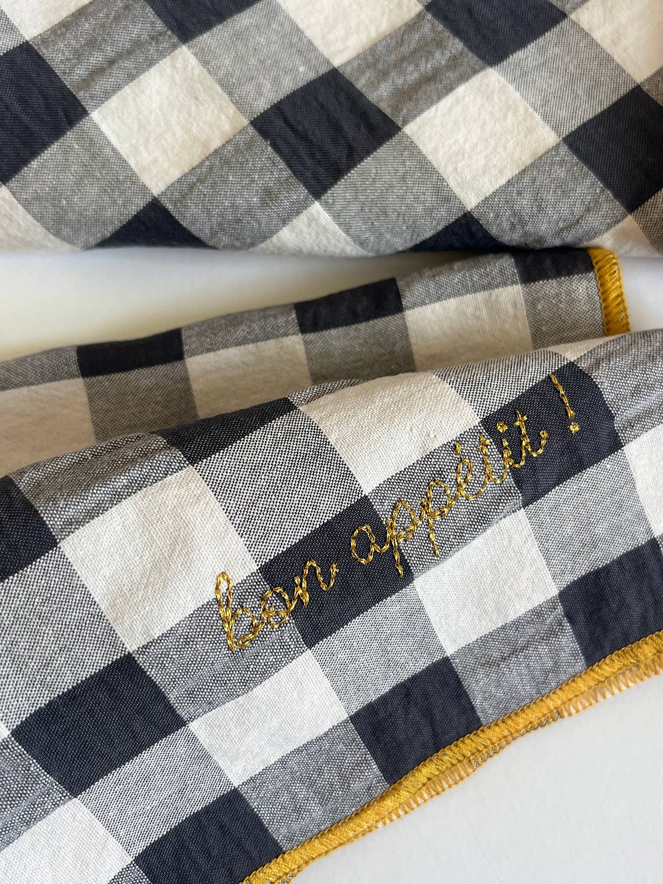 Serviettes de table à carreaux vichy et broderies BARNABÉ AIME LE CAFÉ