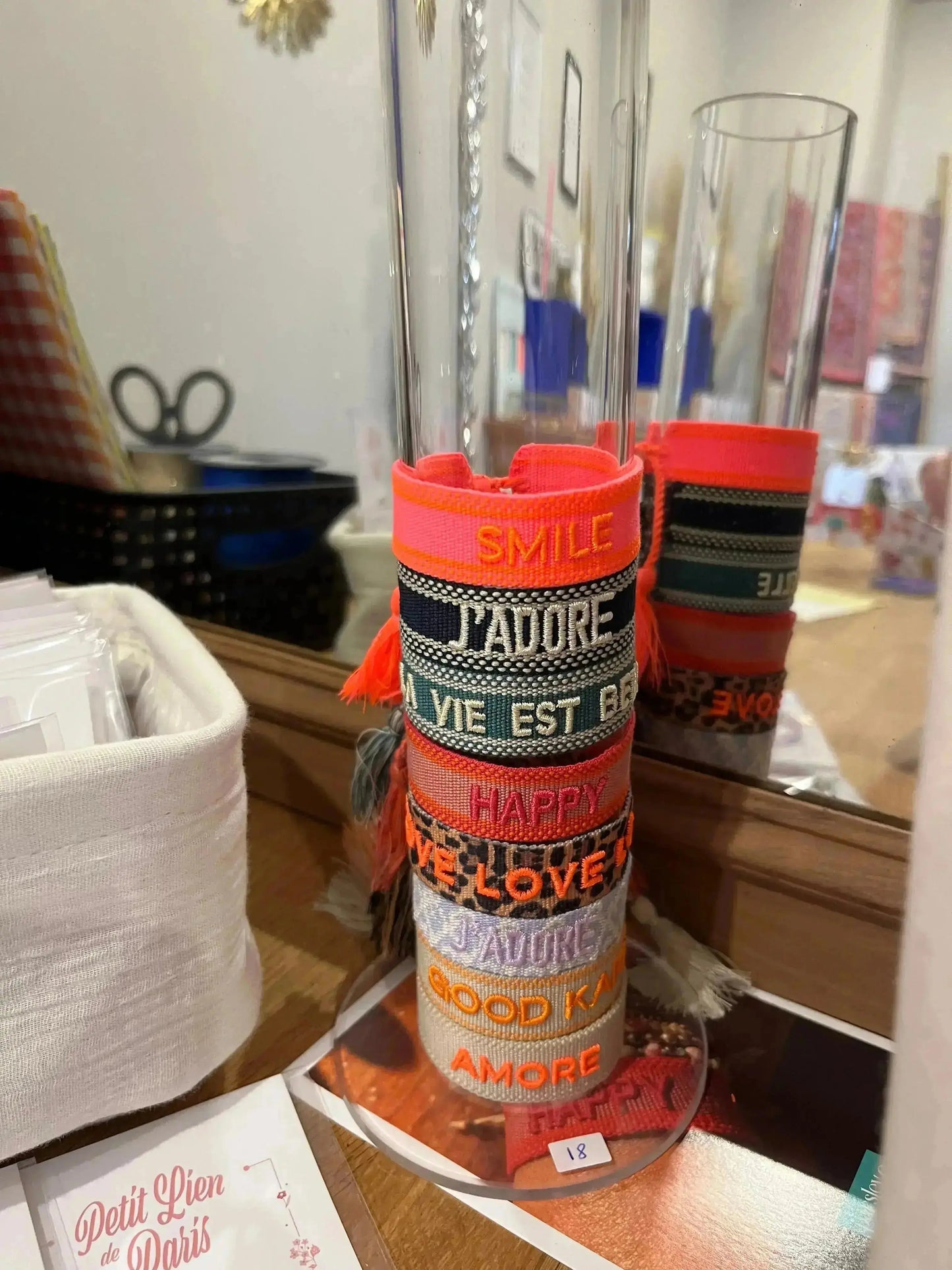 Bracelet tendance AMORE tissé et brodé Parsley & Pepper