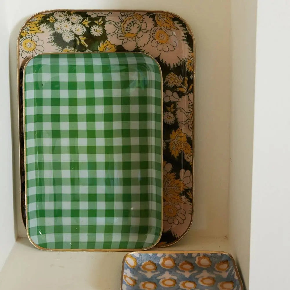 Plateau Bohème Chic avec Fleurs en Métal Émaillé Vichy Vert Bonheur du Jour
