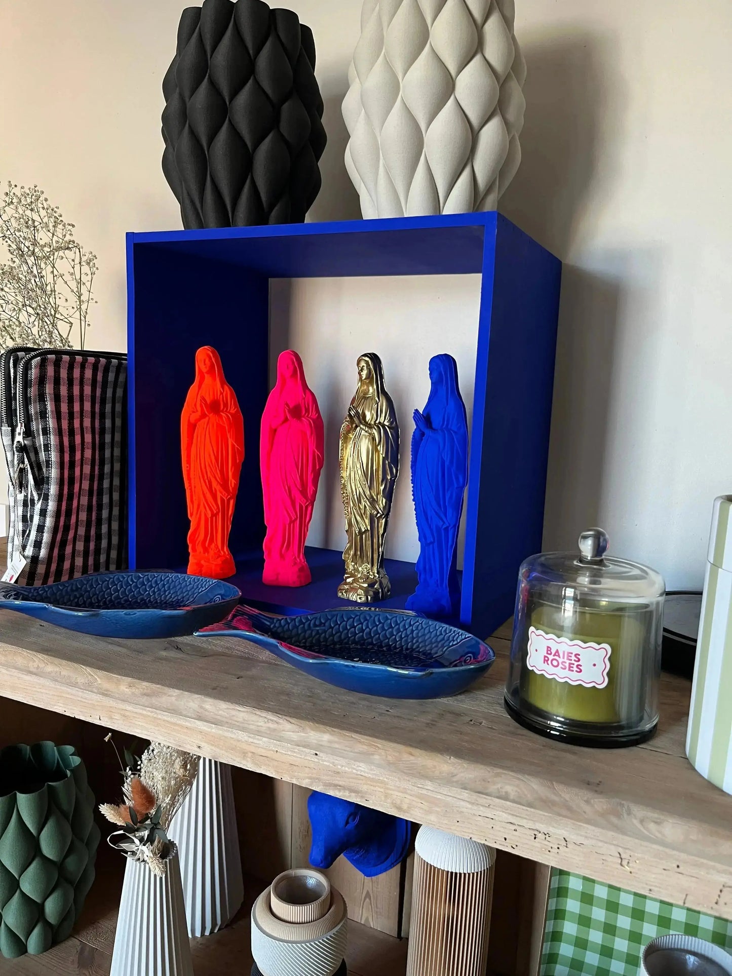 Vierge orange fluo Atelier MSV