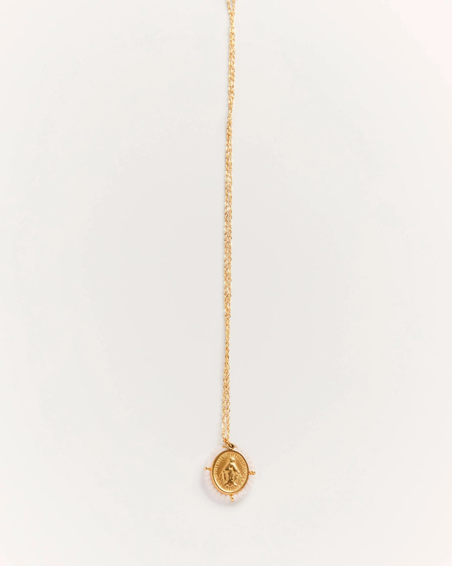 Santa Maria blanc rosé - collier médaille dorée avec pierres blanc rosé Palas