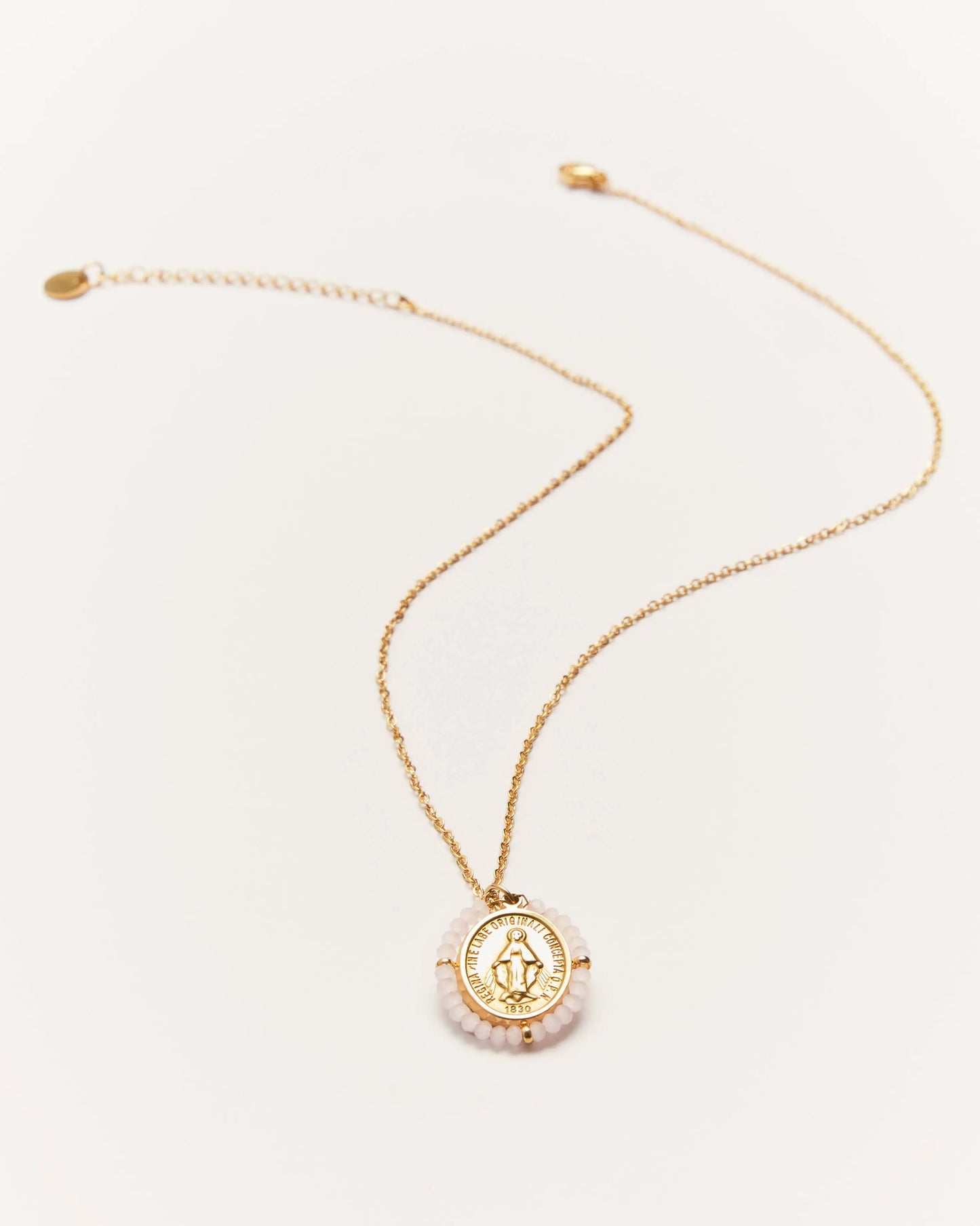 Santa Maria blanc rosé - collier médaille dorée avec pierres blanc rosé Palas