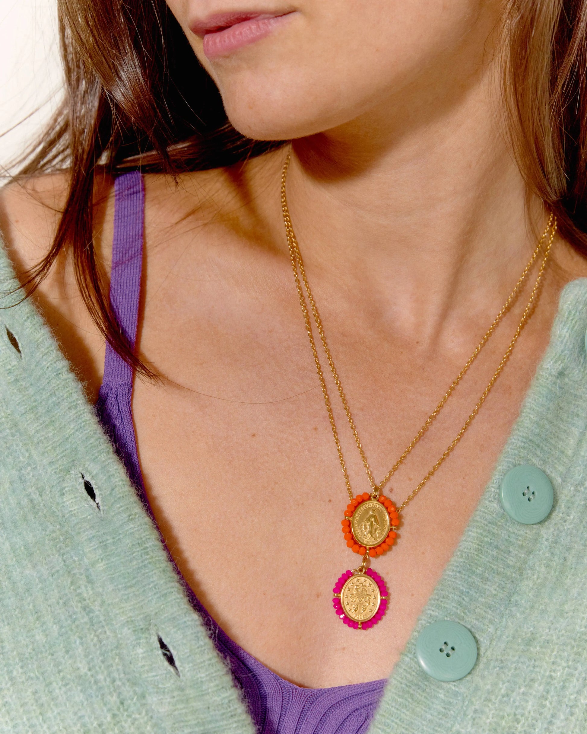 Collier Santa Maria Fushia - Collier médaille dorée avec pierres précieuses Fushia Palas