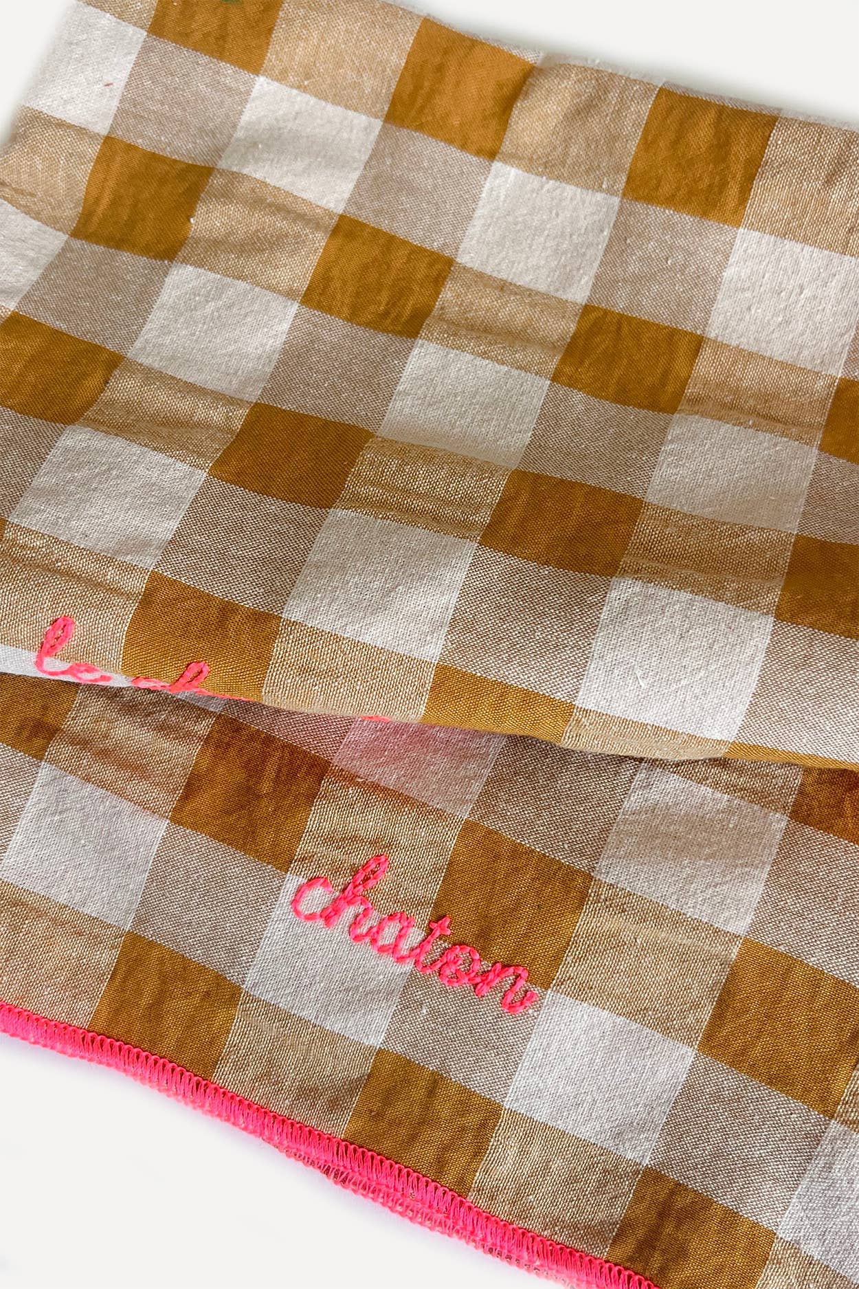 Serviettes de table à carreaux vichy et broderies BARNABÉ AIME LE CAFÉ