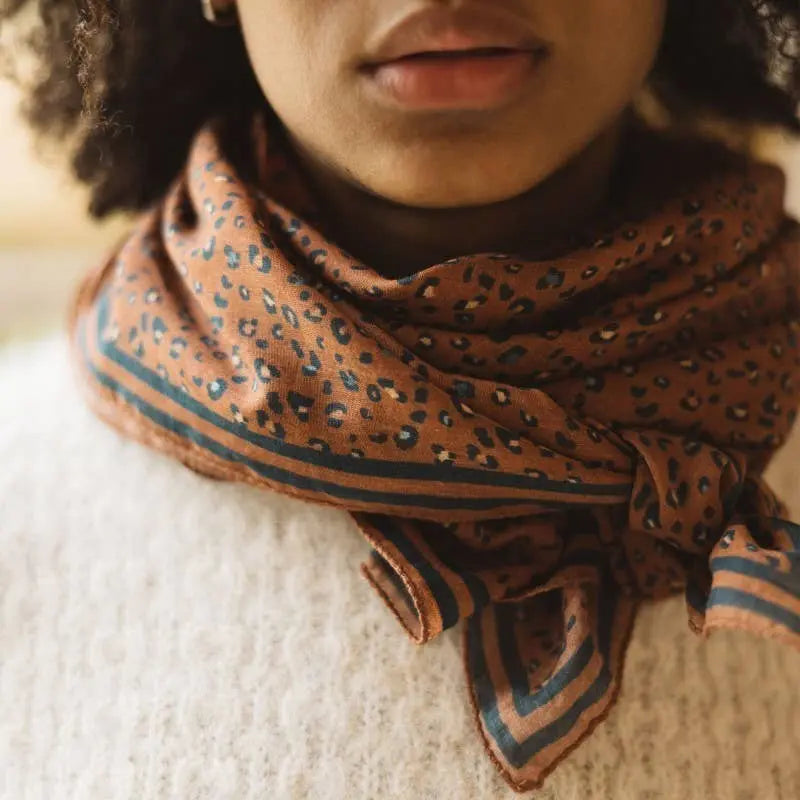 FOULARD LÉOPARD Gabrielle Paris