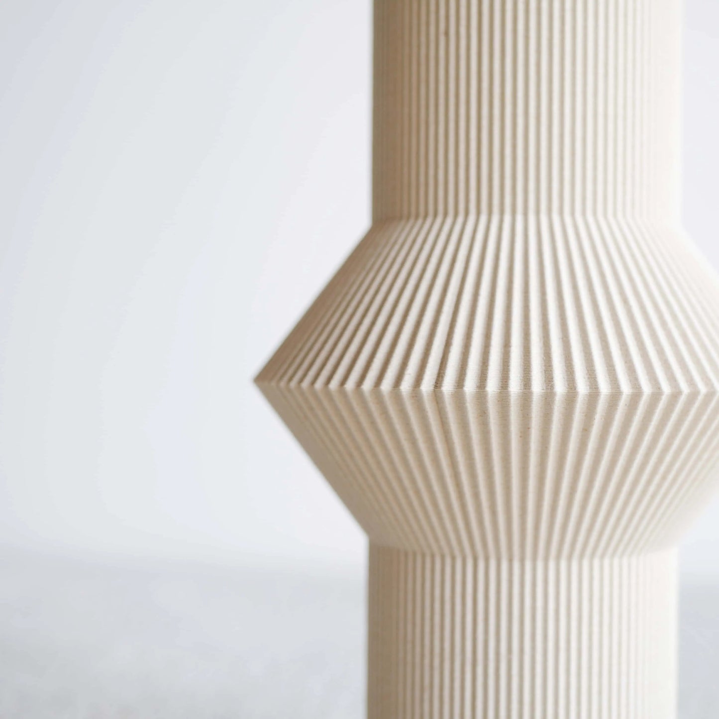 Vase en bois recyclé HOI MINIMUM DESIGN