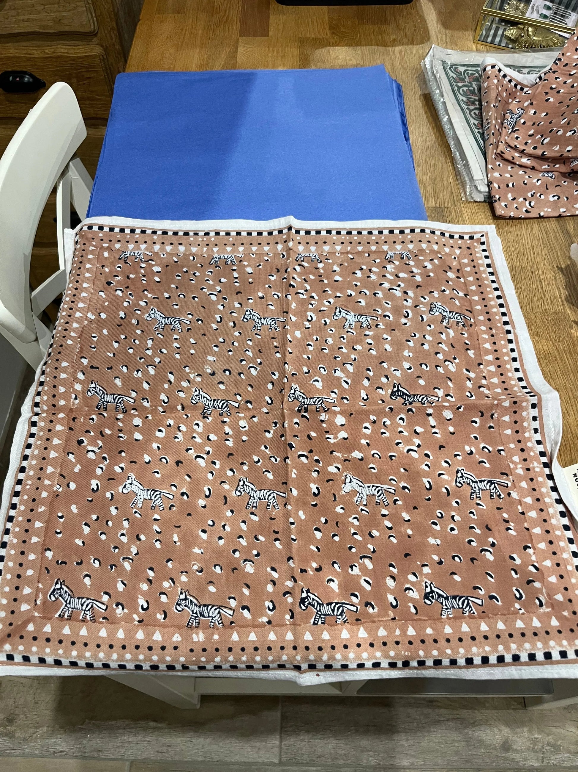 Foulard zèbre rose 50 cm Atelier MSV