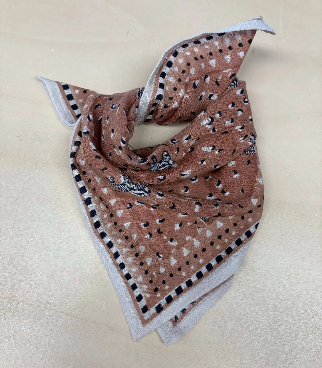 Foulard zèbre rose 50 cm Atelier MSV